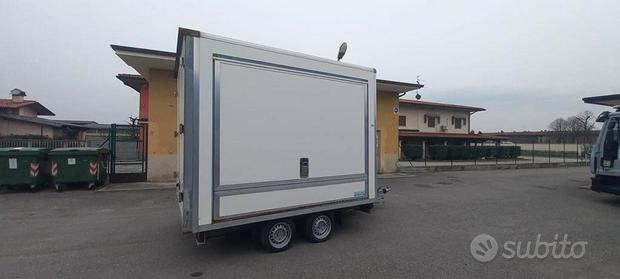 Ricambi per camion, escavatori e trattori - accessori per camion