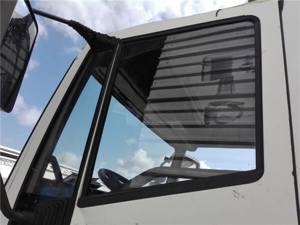 PUERTA DELANTERO IZQUIERDA Iveco EuroCargo tector Chasis (Mo  Machineryscanner