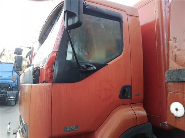 PUERTA DELANTERO IZQUIERDA Renault Premium Distribution 370.18  Machineryscanner