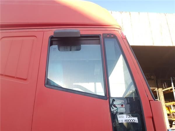 PUERTA DELANTERO DERECHA Iveco EuroStar (LD) FSA  Machineryscanner