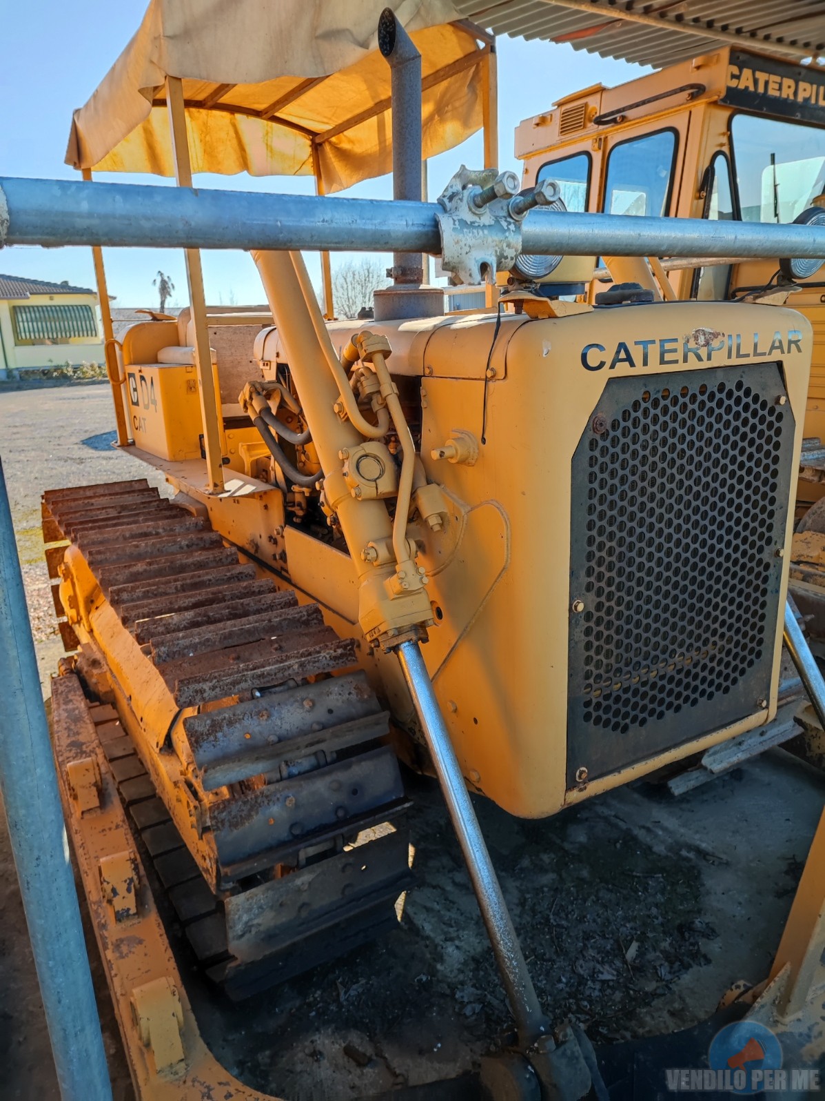 CATERPILLAR D4  Machineryscanner