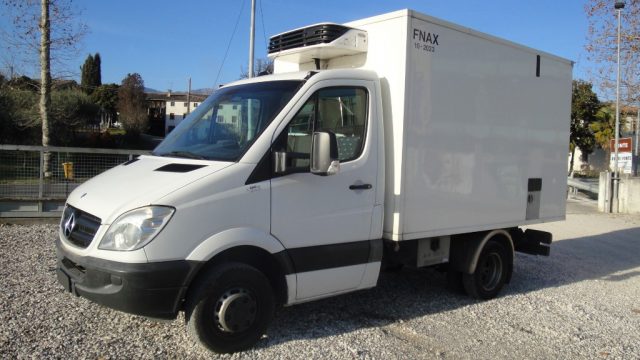 SPRINTER 413 Cdi trasporto carne con gancere  Machineryscanner