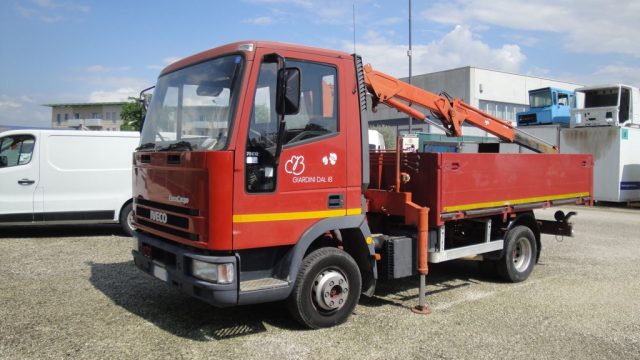 Eurocargo 75E12 con gru  Machineryscanner